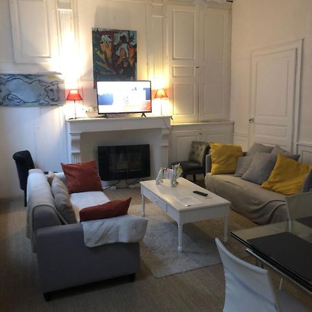 Le Victor Hugo 1G Et Sa Pizza Offerte Apartment Aurillac Ngoại thất bức ảnh